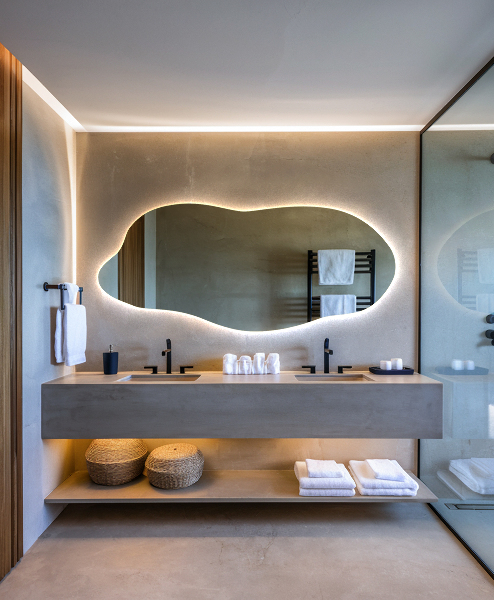 Nepravidelné zrcadlo s led osvětlením 35x80 cm