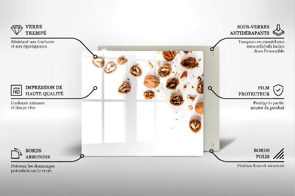 Sklo za varnou desku Ořechy na bílém pozadí