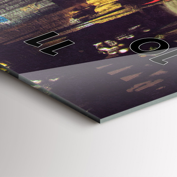 Vertikální skleněné hodiny Malované město