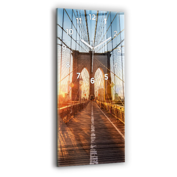 Vertikální skleněné hodiny Brooklynský most v New Yorku