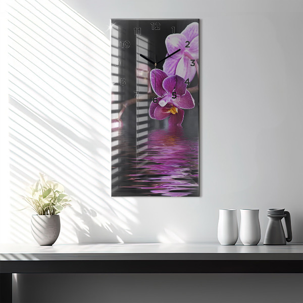 Vertikální skleněné hodiny Květ orchideje na vodě