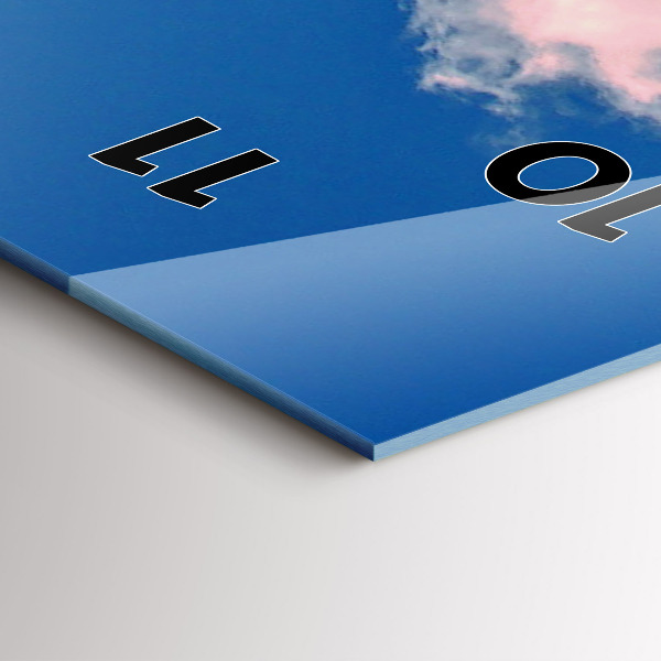 Vertikální nástěnné hodiny Hory pod modrou oblohou