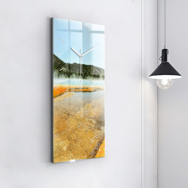 Vertikální nástěnné hodiny Jezero s horami