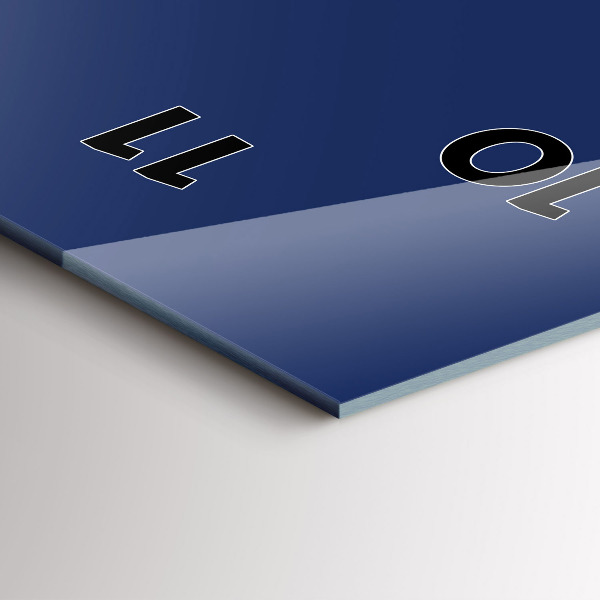 Vertikální nástěnné hodiny Námořnická modř