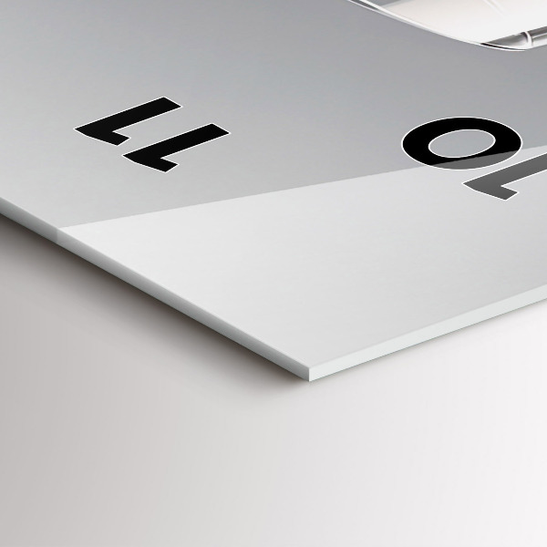 Vertikální nástěnné hodiny Lampa červeného vína