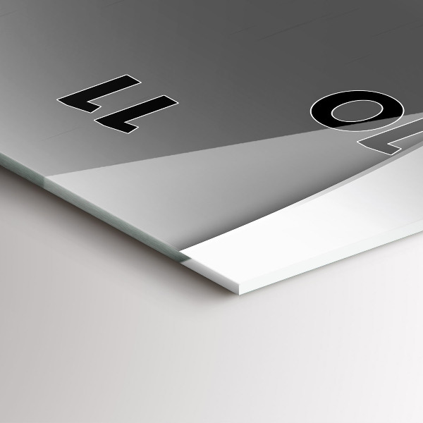 Vertikální nástěnné hodiny Stříbrné linie