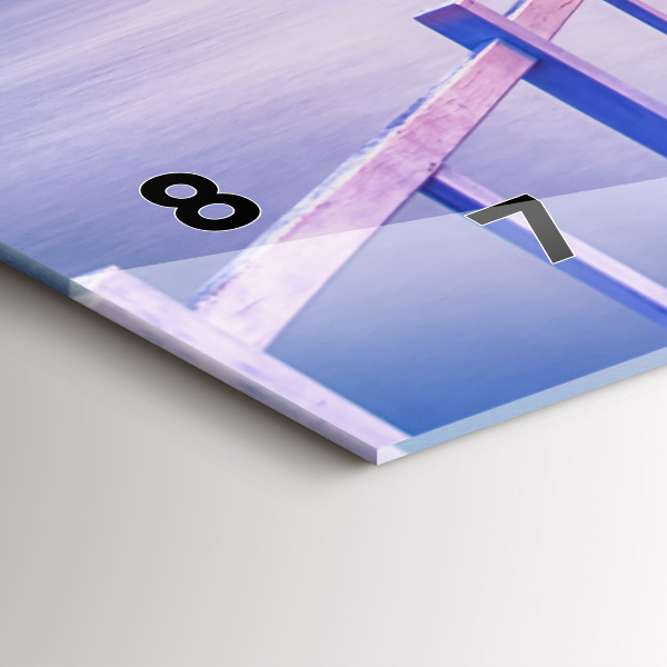 Horizontální hodiny na skle Most v přístavu večer