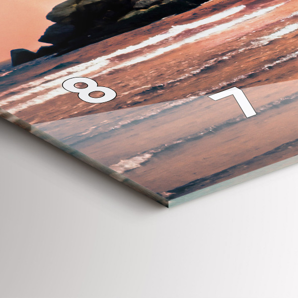 Horizontální hodiny na skle Shermanovo pobřeží