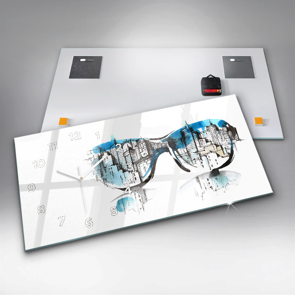 Horizontální hodiny na skle Město v brýlích