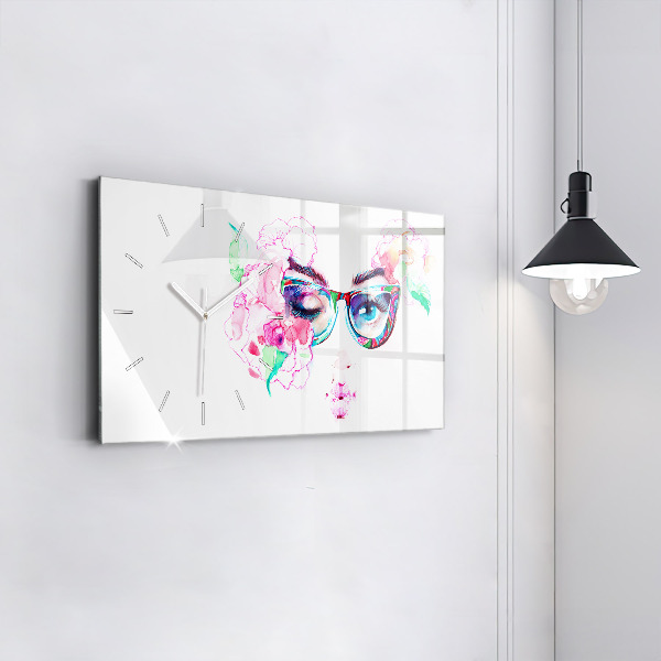 Horizontální hodiny na skle Tváře ženy s brýlemi