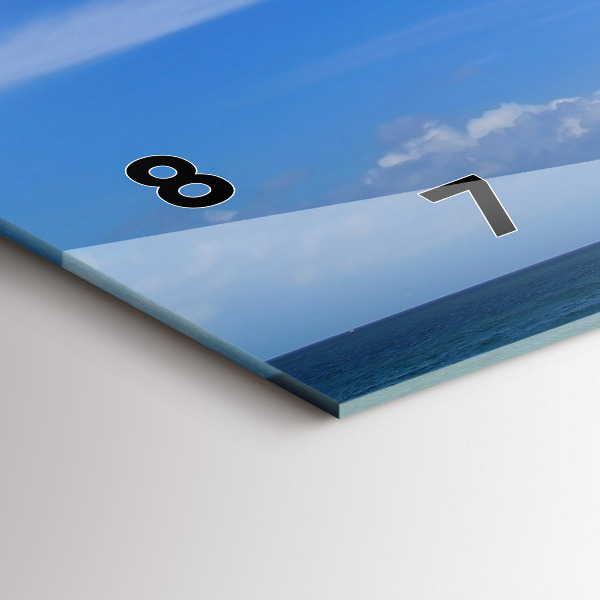 Horizontální hodiny na skle Maják