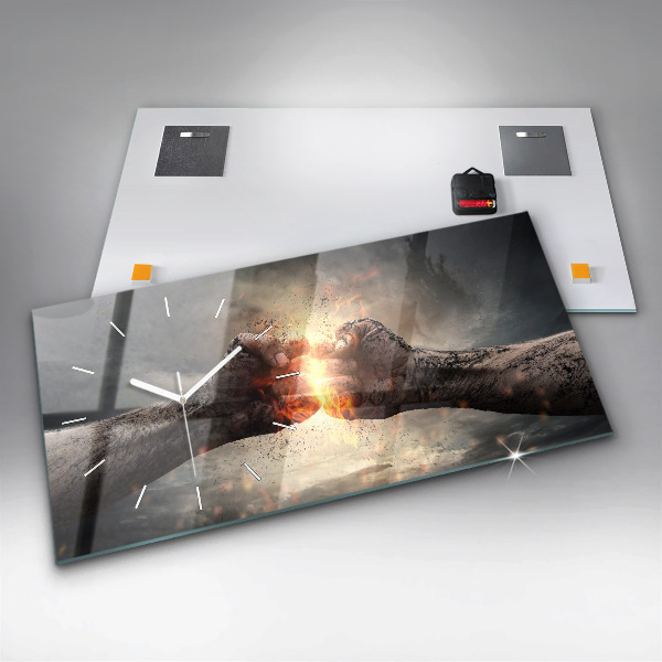 Horizontální hodiny na skle Síla pěstí