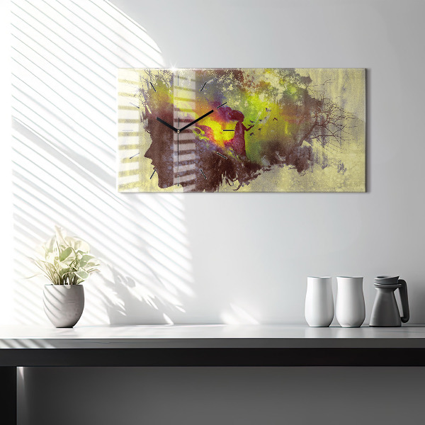 Horizontální skleněné hodiny na stěnu Žena v lese