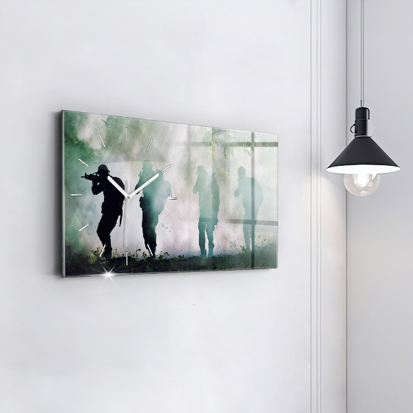 Horizontální skleněné hodiny na stěnu Vojáci v lese