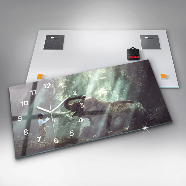 Horizontální skleněné hodiny na stěnu Chlapec si čte knihu