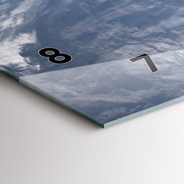 Horizontální skleněné hodiny na stěnu Koza v údolí Aosta