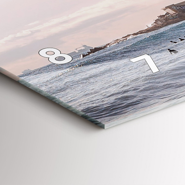 Horizontální skleněné hodiny na stěnu Surfař v Barceloně