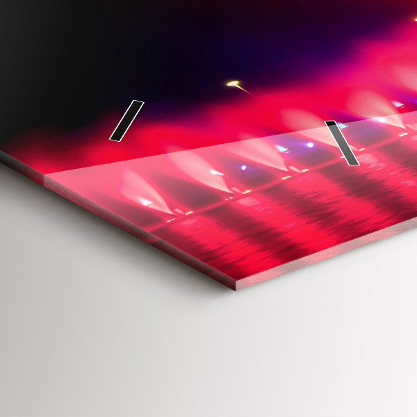 Horizontální hodiny na skle Vratislavská fontána v noci