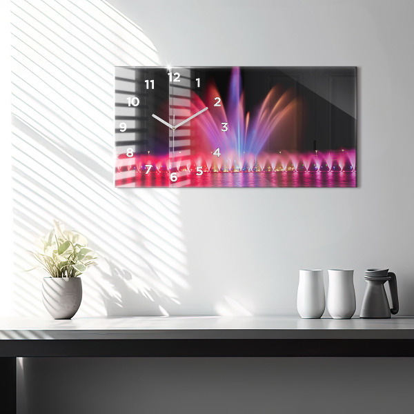 Horizontální hodiny na skle Vratislavská fontána v noci