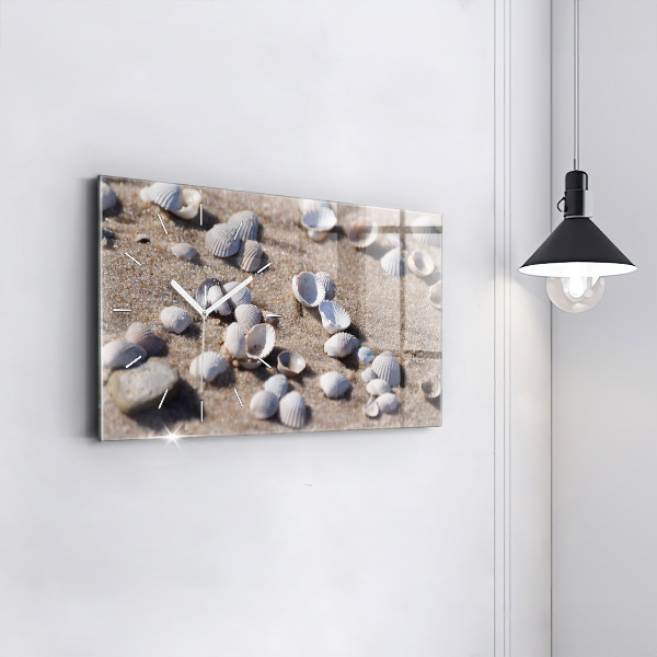 Horizontální hodiny na skle Mušle na pláži