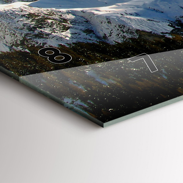 Horizontální skleněné hodiny na stěnu Hory pod modrou oblohou