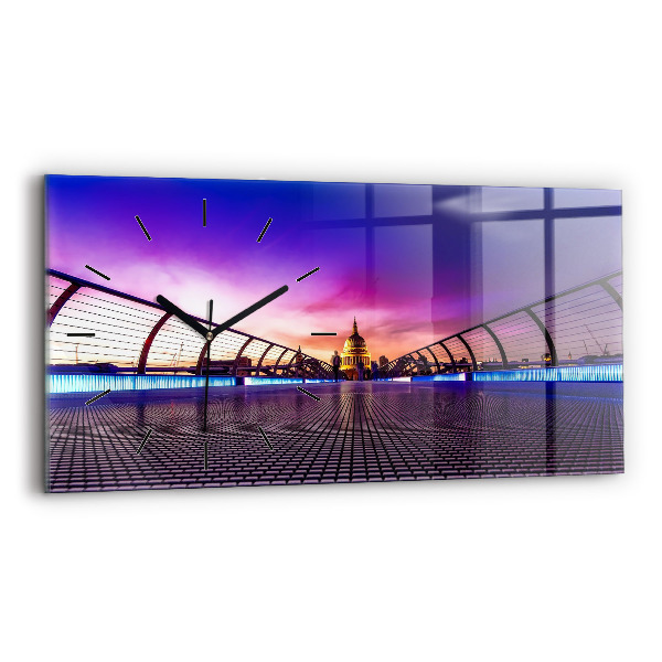 Horizontální skleněné hodiny na stěnu Katedrála svatého Pavla