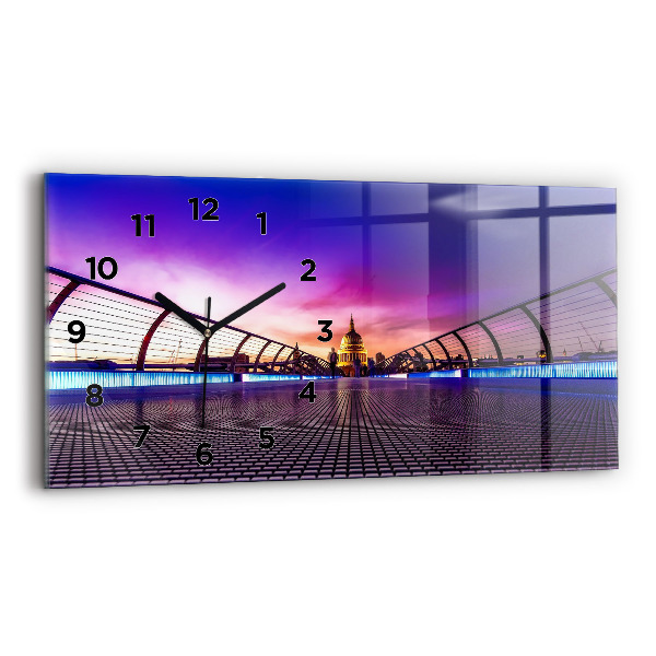 Horizontální skleněné hodiny na stěnu Katedrála svatého Pavla