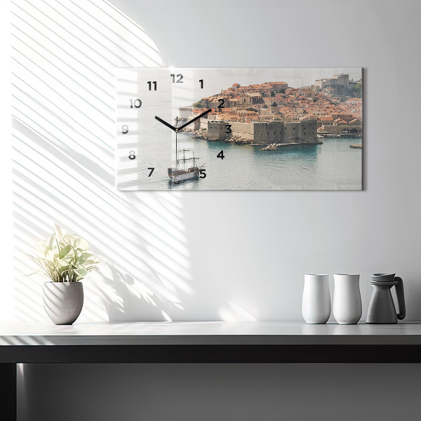 Horizontální skleněné hodiny na stěnu Plachetnice v Dubrovníku