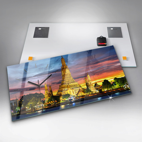 Horizontální hodiny na skle Chrám v Bangkoku