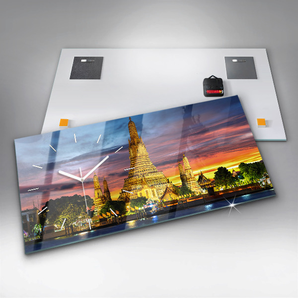 Horizontální hodiny na skle Chrám v Bangkoku