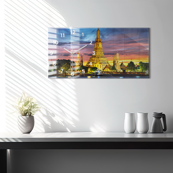 Horizontální hodiny na skle Chrám v Bangkoku