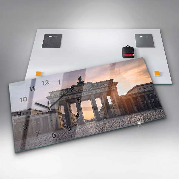 Horizontální hodiny na skle Braniborská brána
