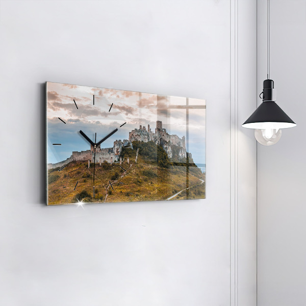 Horizontální hodiny na skle Spišský hrad na Slovensku