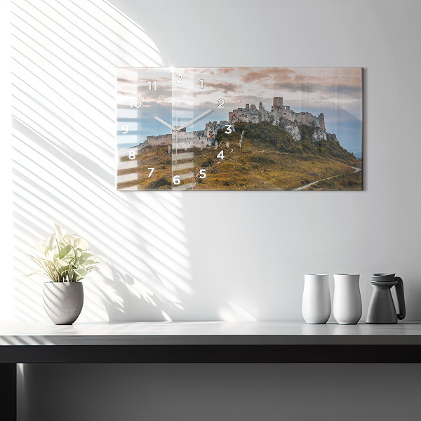 Horizontální hodiny na skle Spišský hrad na Slovensku