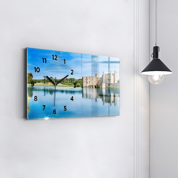 Horizontální hodiny na skle Hrad Leeds