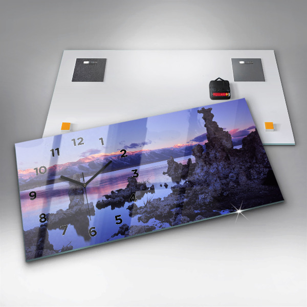 Horizontální hodiny na skle Kalifornské jezero