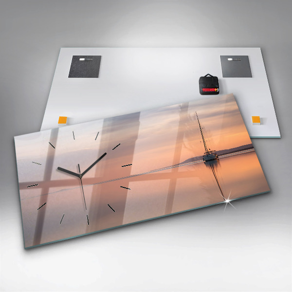 Horizontální skleněné hodiny na stěnu Balaton USA