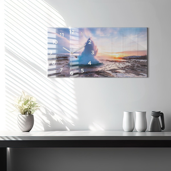 Horizontální hodiny na skle Gejzír na ostrově Island
