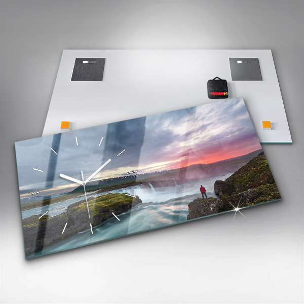 Horizontální hodiny na skle Krajina s vodopádem