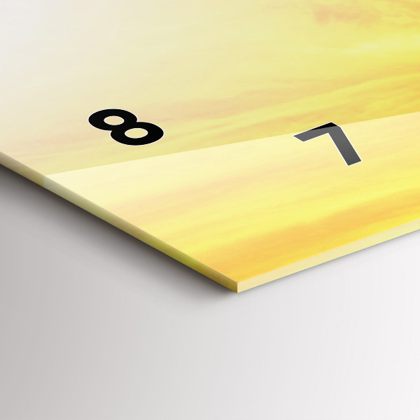 Horizontální hodiny na skle Eiffelova věž v Paříži