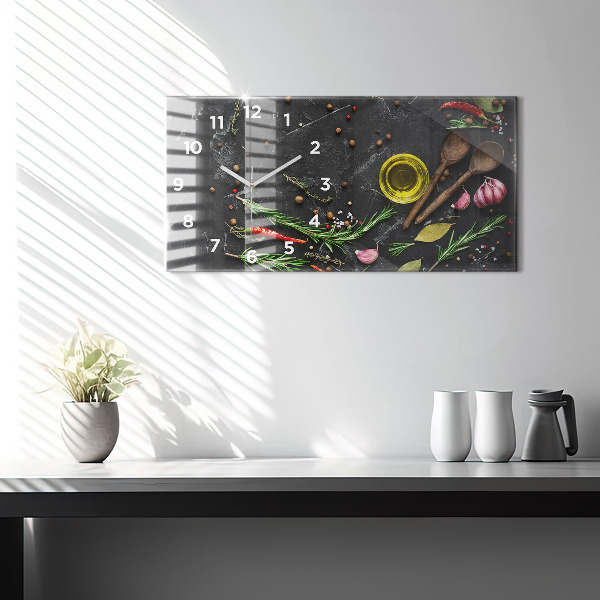 Horizontální skleněné hodiny na stěnu Koření na pultu