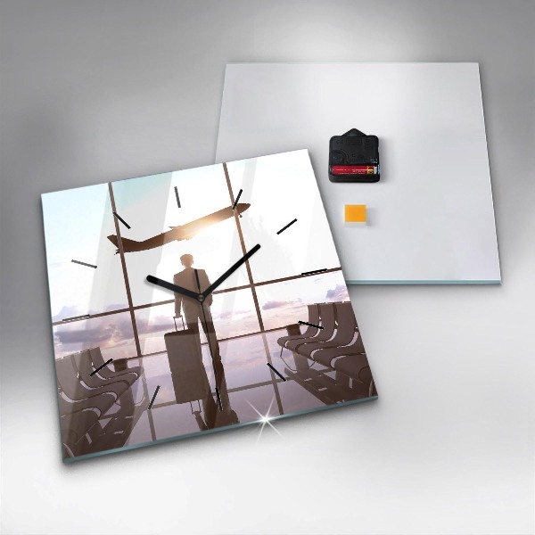 Skleněné hodiny čtvercové Muž na letišti