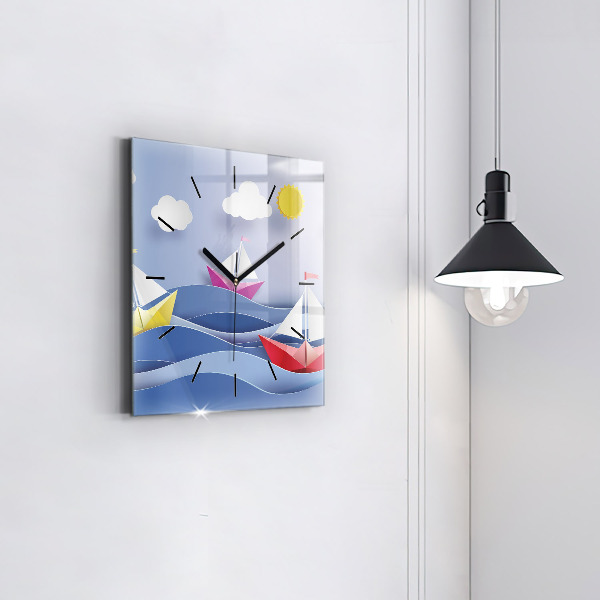 Čtvercové nástěnné hodiny Origami barevné plachetnice