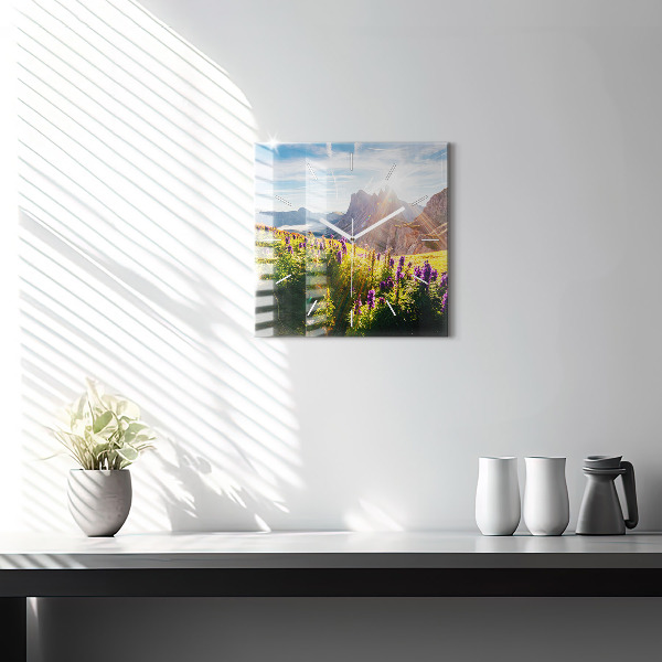 Čtvercové nástěnné hodiny Levandulová louka