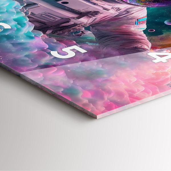 Čtvercové nástěnné hodiny Kosmonaut a barevné mraky