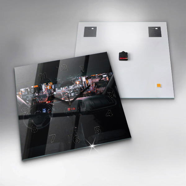 Čtvercové nástěnné hodiny Auto v Tokiu