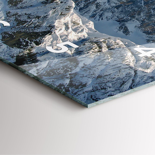 Čtvercové nástěnné hodiny Hory pod modrou oblohou