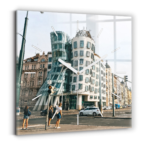 Čtvercové nástěnné hodiny Tančící dům Praha