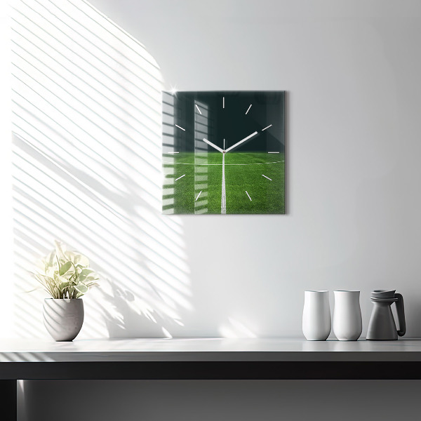 Čtvercové nástěnné hodiny Fotbalové hřiště