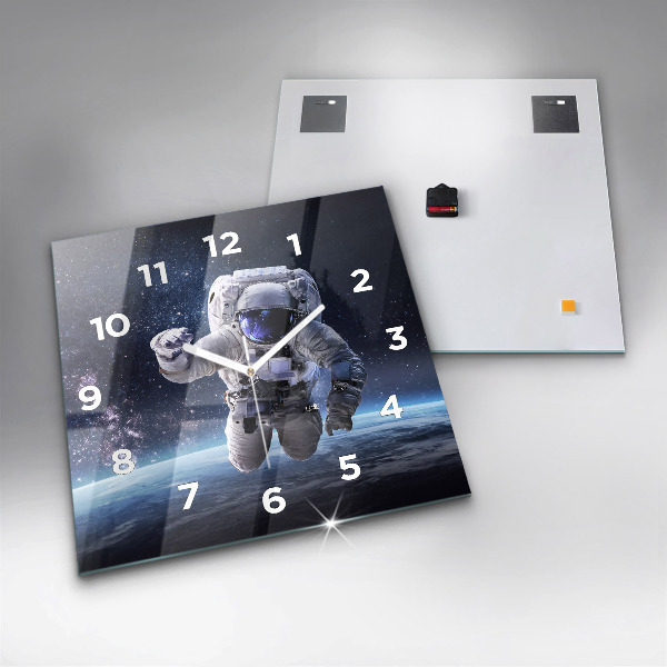 Skleněné hodiny čtvercové Astronaut nad zemí